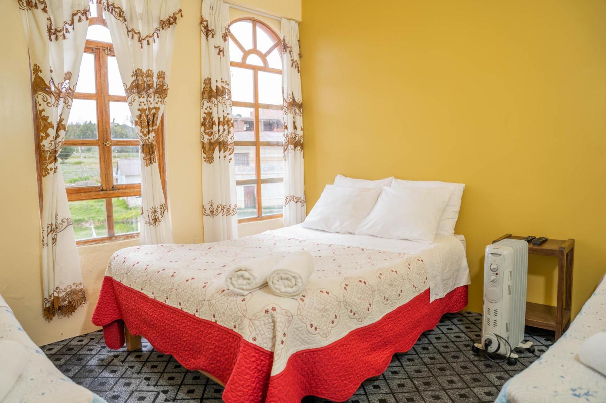 Hotel Summita Yunguyo Ngoại thất bức ảnh