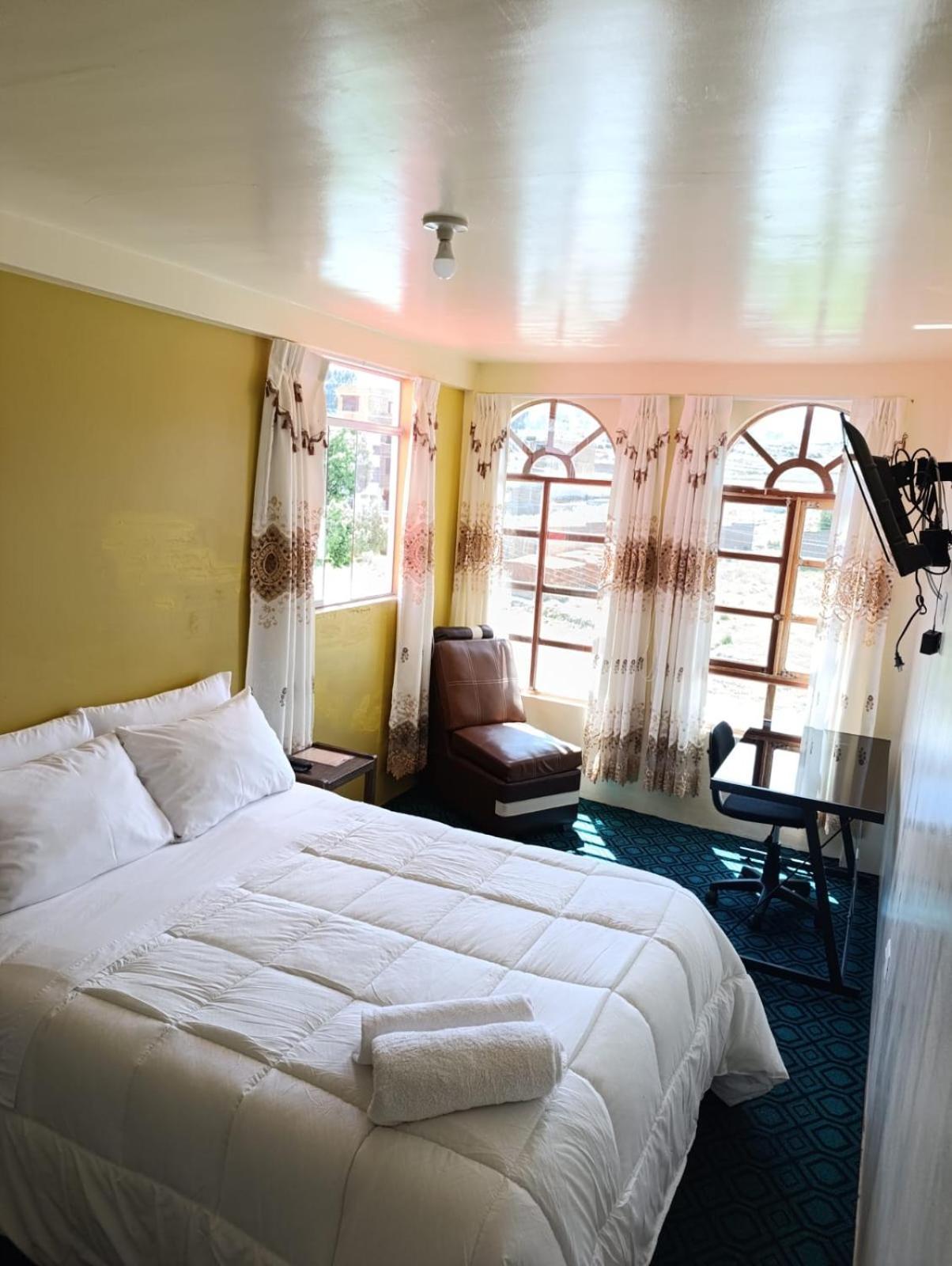 Hotel Summita Yunguyo Ngoại thất bức ảnh