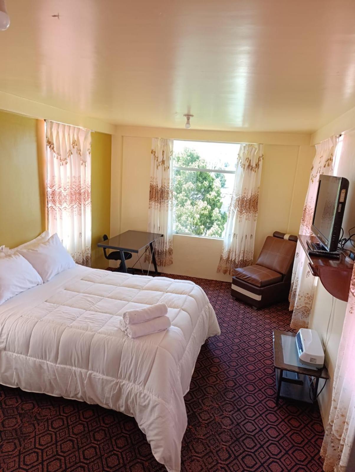 Hotel Summita Yunguyo Ngoại thất bức ảnh